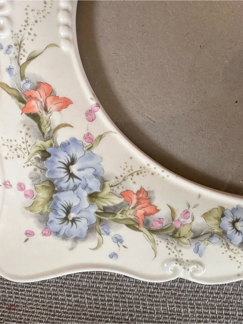Vintage Floral Ceramic Oval Picture Frame - Pastel Blue & Pink Flowers